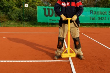 Tennislinierung Neuverlegung - Anpassung Eckpunkte der Tennislinien auf Platzniveau